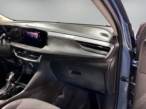 Used 2024 Buick Encore GX Preferred FWD image 23