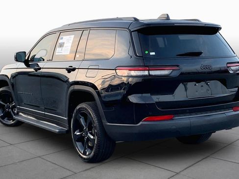 Used 2024 Jeep Grand Cherokee L Limited w/ Black Appearance Package RWD image 12
