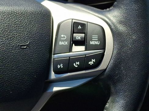 Used 2021 Ford Explorer XLT w/ Equipment Group 202A AWD/4WD image 25