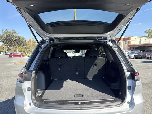 New 2025 Jeep Grand Cherokee Laredo image 30