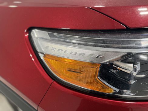 Certified 2023 Ford Explorer XLT w/ Class IV Trailer Tow Package image 25