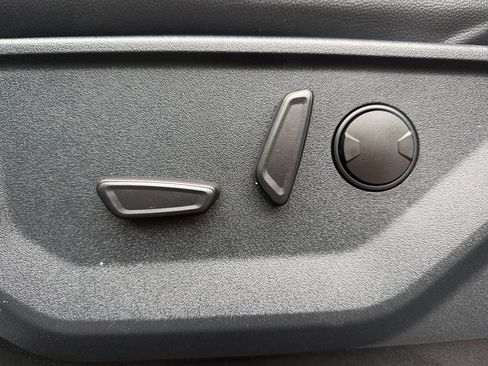 Used 2025 Ford F150 Lariat AWD/4WD image 20