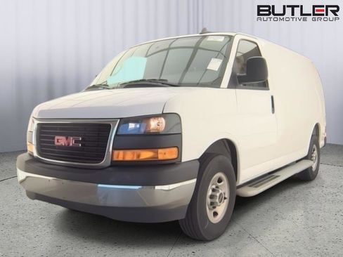 Used 2025 GMC Savana 2500 w/ Driver Convenience Package RWD image 1