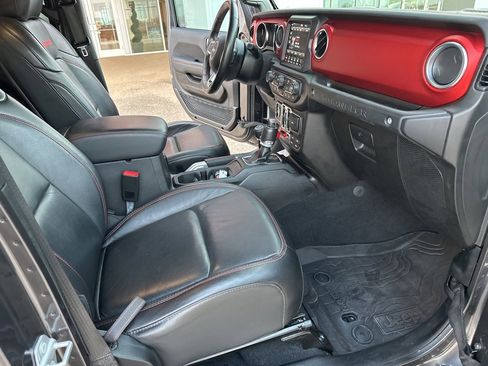 Used 2019 Jeep Wrangler Unlimited Rubicon image 18