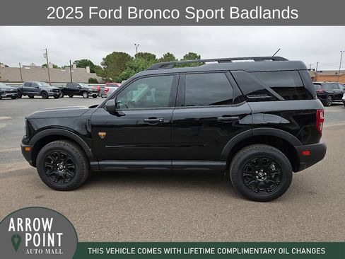 Used 2025 Ford Bronco Sport Badlands AWD/4WD image 7