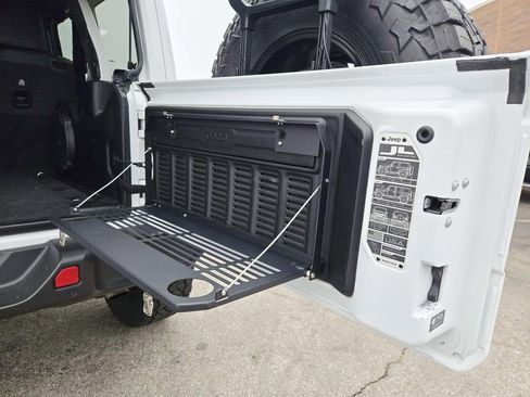 Used 2023 Jeep Wrangler Sahara w/ LED Lighting Group image 16