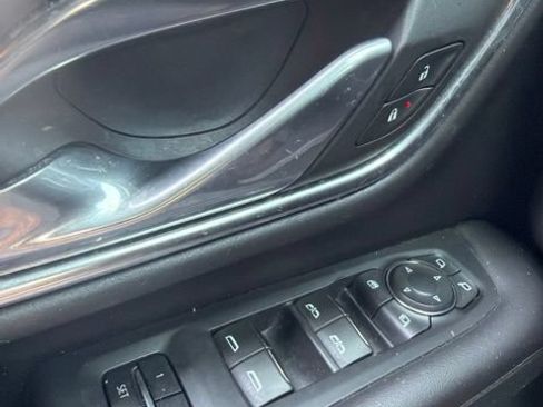 Used 2021 Chevrolet Tahoe High Country AWD/4WD image 6