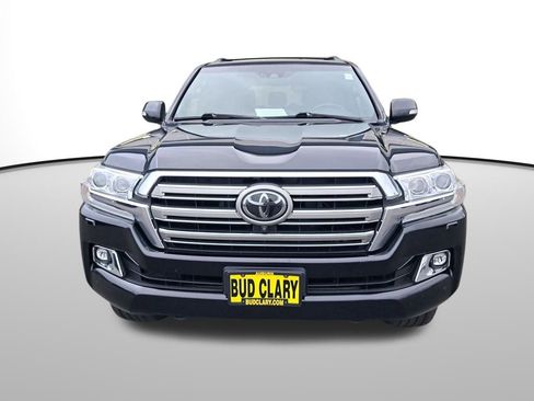 Used 2019 Toyota Land Cruiser w/ Carpet Mat Package image 9
