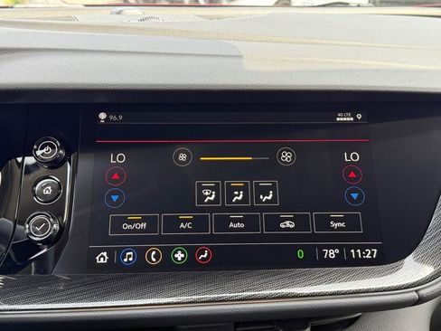 Used 2022 Buick Envision Preferred FWD image 16