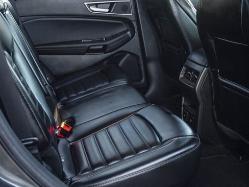 Used 2020 Ford Edge SEL w/ Convenience Package image 14