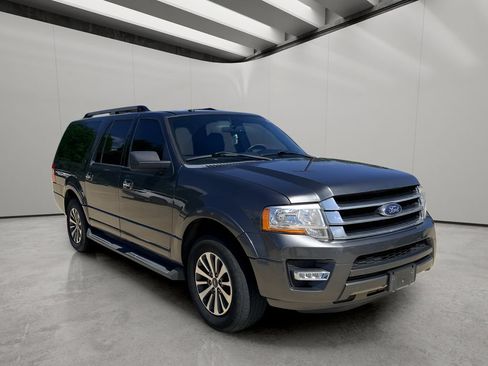 Used 2017 Ford Expedition EL XLT w/ Equipment Group 202A RWD image 5