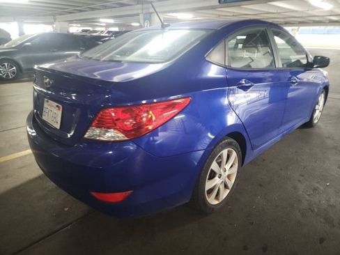 Used 2013 Hyundai Accent GLS w/ Premium Pkg image 2