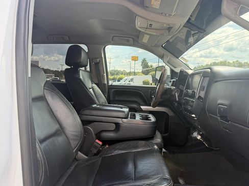 Used 2016 Chevrolet Silverado 2500 LT image 32