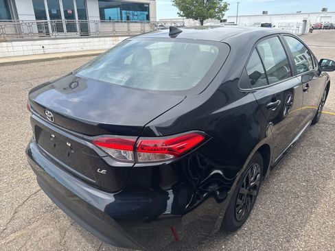 Used 2024 Toyota Corolla LE FWD image 28