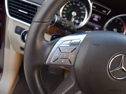 Used 2014 Mercedes-Benz ML 550 4MATIC image 66