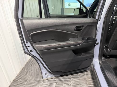 Used 2024 Honda Passport Black Edition image 28