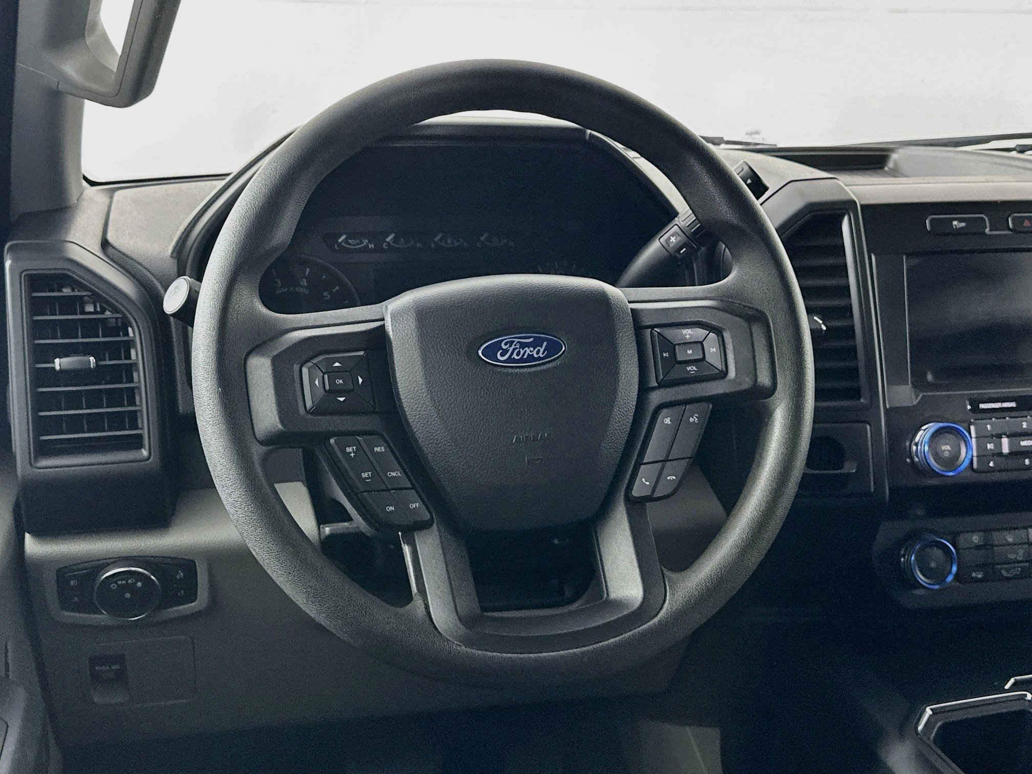 Used 2020 Ford F150 XL w/ Equipment Group 101A Mid RWD image 18