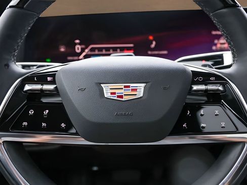 Certified 2025 Cadillac Escalade Sport w/ LPO, ONYX Package AWD/4WD image 8