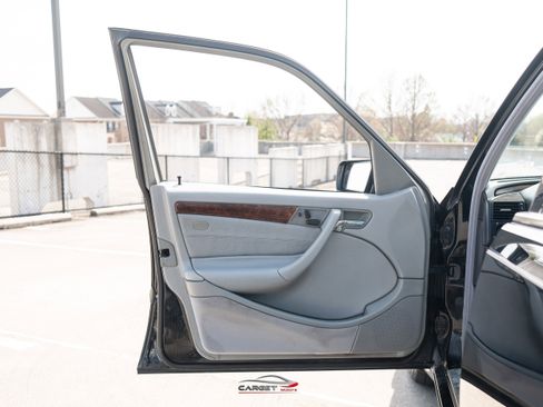 Used 1999 Mercedes-Benz C 230 image 31