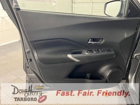 Used 2024 Nissan Kicks SV image 27