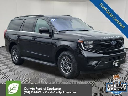 Certified 2025 Ford Expedition Active AWD/4WD image 1