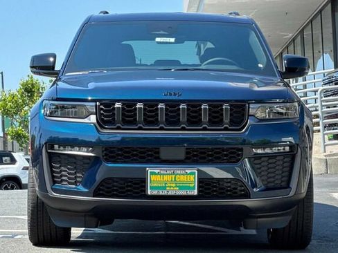 New 2026 Jeep Grand Cherokee Limited w/ Limited Altitude Package AWD/4WD image 6