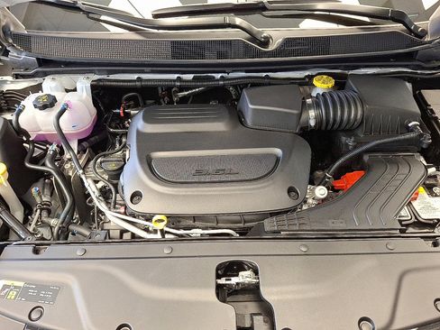 New 2026 Chrysler Pacifica Select image 10