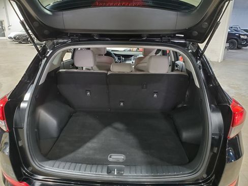 Used 2016 Hyundai Tucson SE w/ Option Group 02 FWD image 41