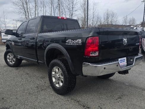 Used 2017 RAM 2500 Tradesman w/ Chrome Appearance Group AWD/4WD image 6