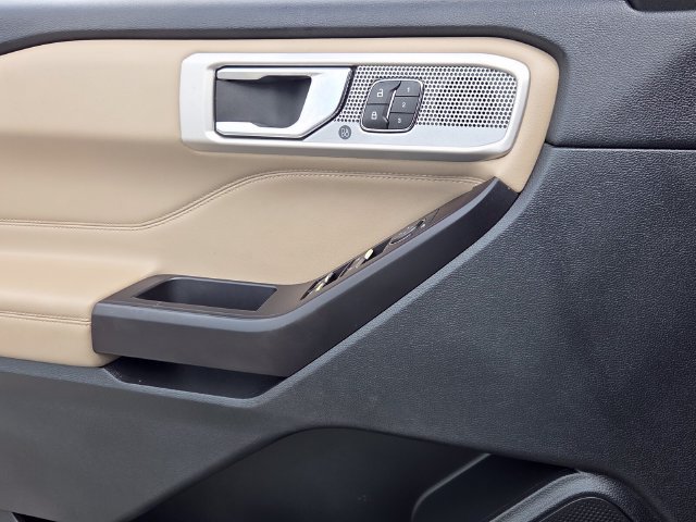 Used 2020 Ford Explorer Limited RWD image 28