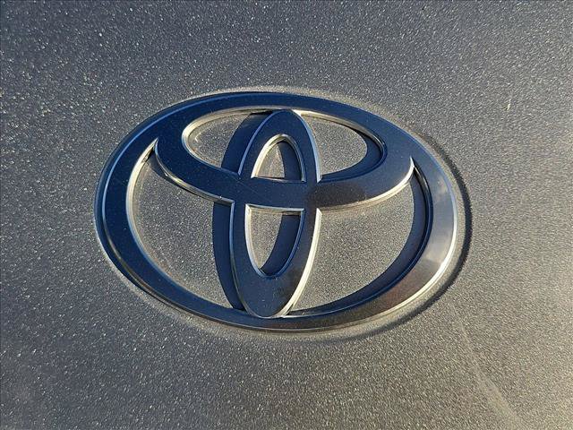 Used 2025 Toyota Camry LE w/ Convenience Package FWD image 30