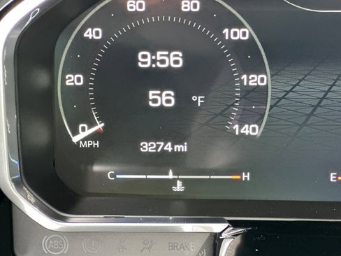 Used 2026 GMC Sierra 2500 SLT w/ SLT Premium Package image 38