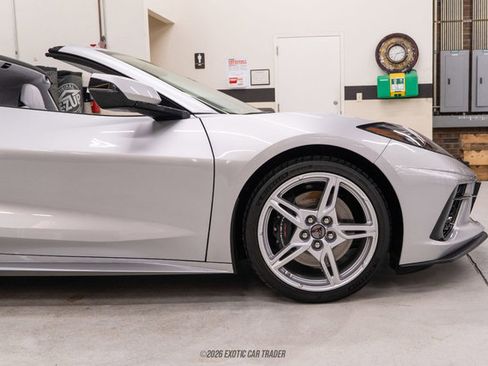 Used 2020 Chevrolet Corvette Stingray Premium Cpe w/ 3LT Preferred Equipment Group image 11