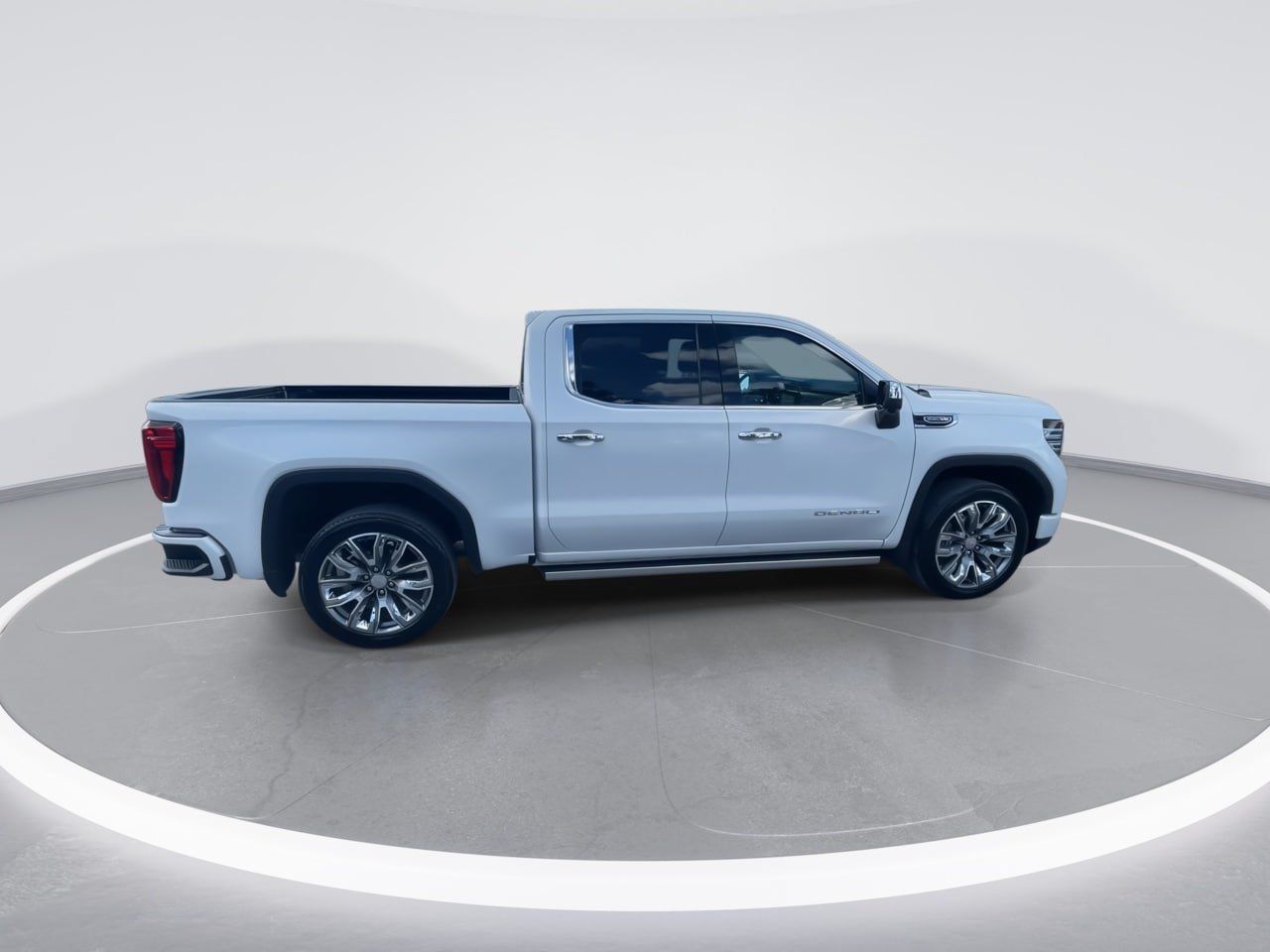 Used 2023 GMC Sierra 1500 Denali w/ Denali Reserve Package AWD/4WD image 21