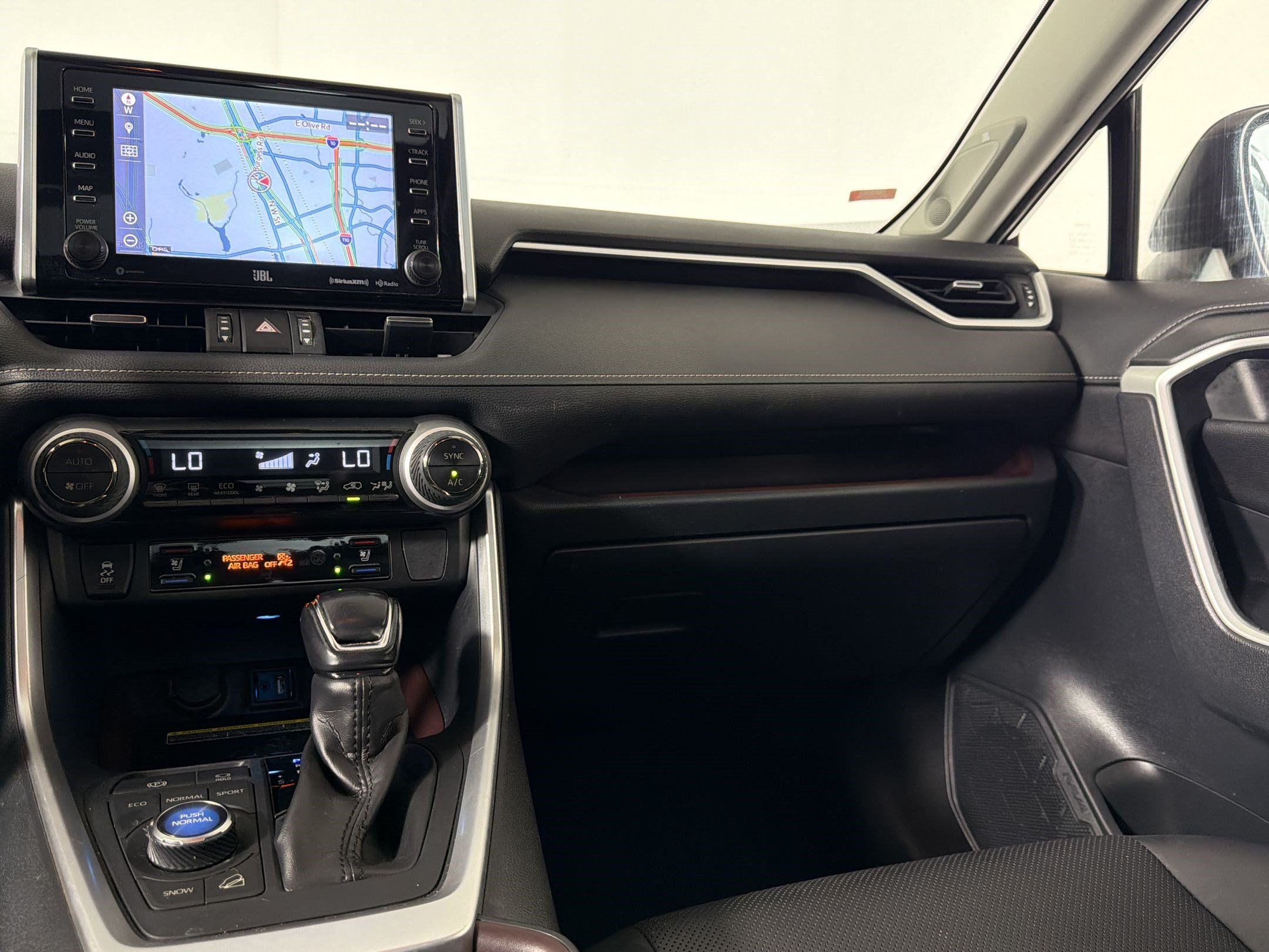 Used 2019 Toyota RAV4 Limited AWD/4WD image 29