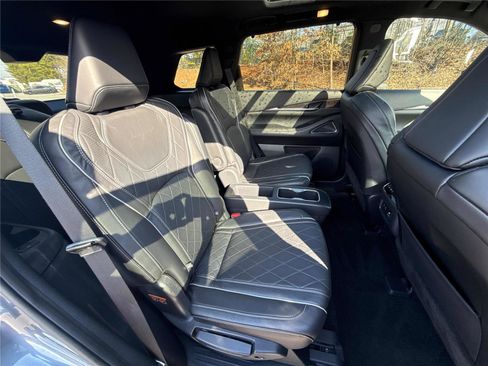 Used 2023 INFINITI QX60 Autograph w/ Cargo Package image 28