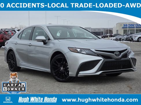 Used 2023 Toyota Camry XSE image 1