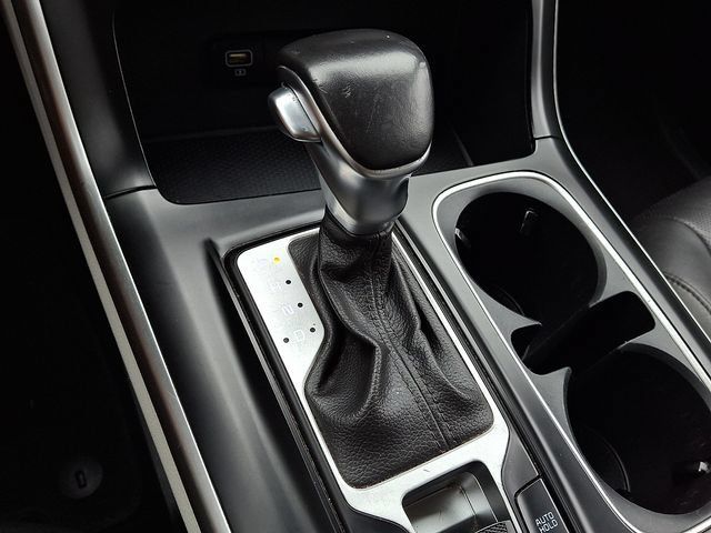 Certified 2023 Kia Carnival LX FWD image 14