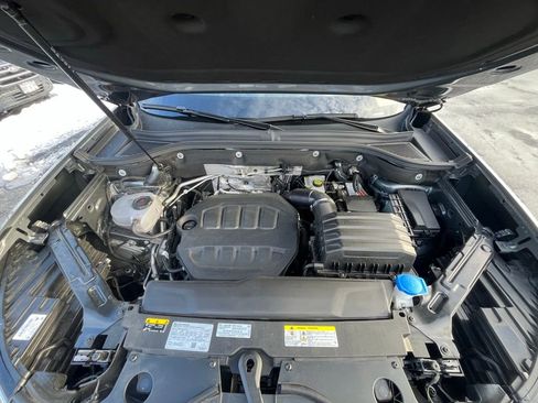 Certified 2025 Volkswagen Atlas Cross Sport SEL R-Line image 30