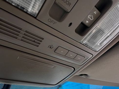 Used 2009 Honda Pilot EX-L image 25