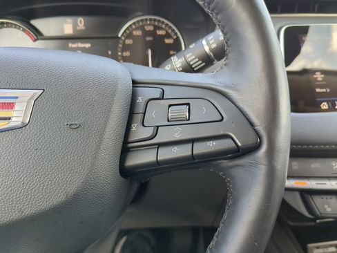 Used 2019 Cadillac XT4 Premium Luxury image 30