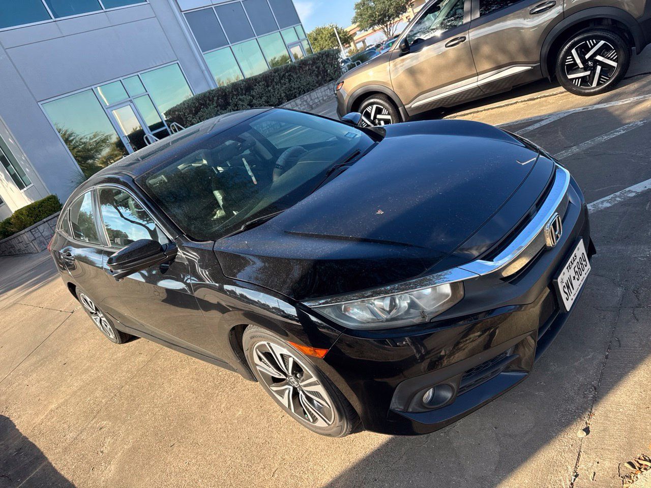 Used 2016 Honda Civic EX-L image 2