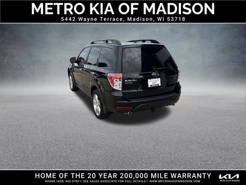 Used 2010 Subaru Forester 2.5X Limited AWD/4WD image 3