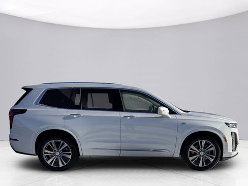 Used 2025 Cadillac XT6 Premium Luxury w/ LPO, Floor Liner Package image 12