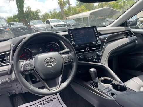 Used 2024 Toyota Camry XSE FWD image 10
