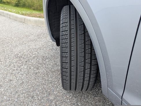 Certified 2025 Audi Q5 2.0T Premium w/ Convenience Plus Package image 34