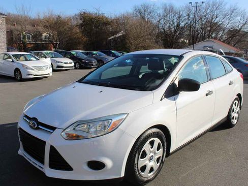 Used 2014 Ford Focus S image 1