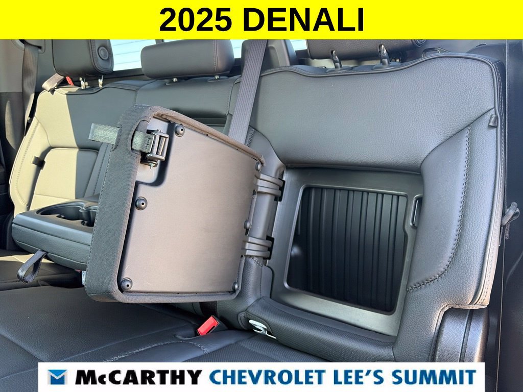 Used 2025 GMC Sierra 3500 Denali AWD/4WD image 43