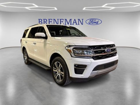 Certified 2024 Ford Expedition Limited image 3