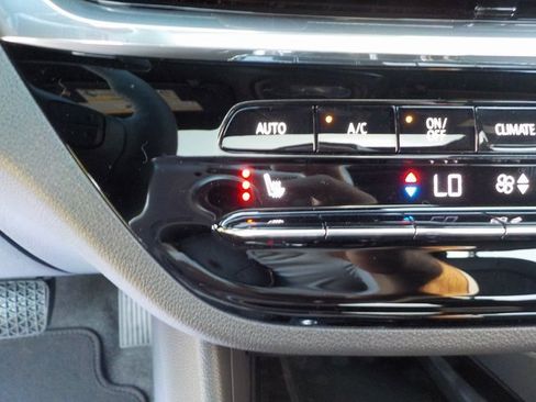 New 2025 Buick Envista Avenir image 34